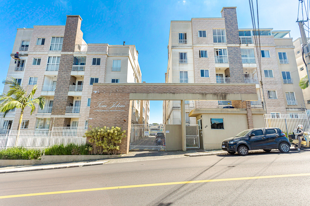 Apartamento - Venda - Uberaba - Curitiba - PR