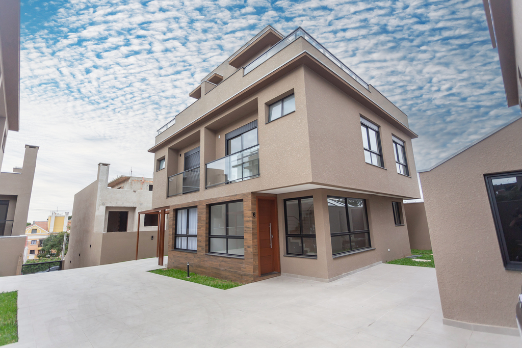 Casa em Condomínio - Venda - Tingui - Curitiba - PR